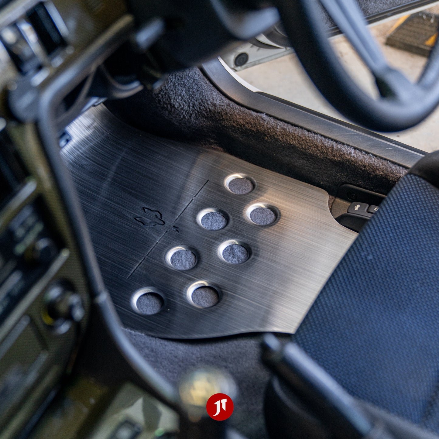 Toyota Chaser JZX100 Floor Plates (RHD)