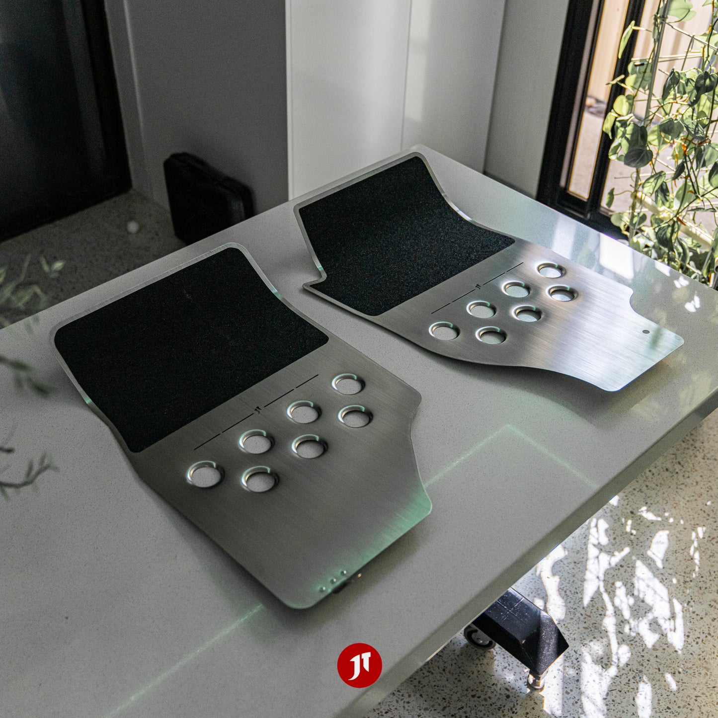 Toyota Chaser JZX100 Floor Plates (RHD)