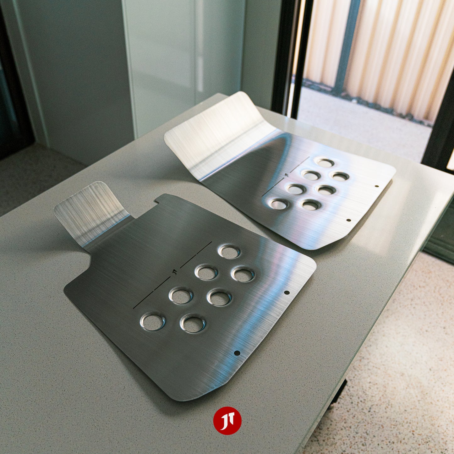 LHD - 370z Floor Plates