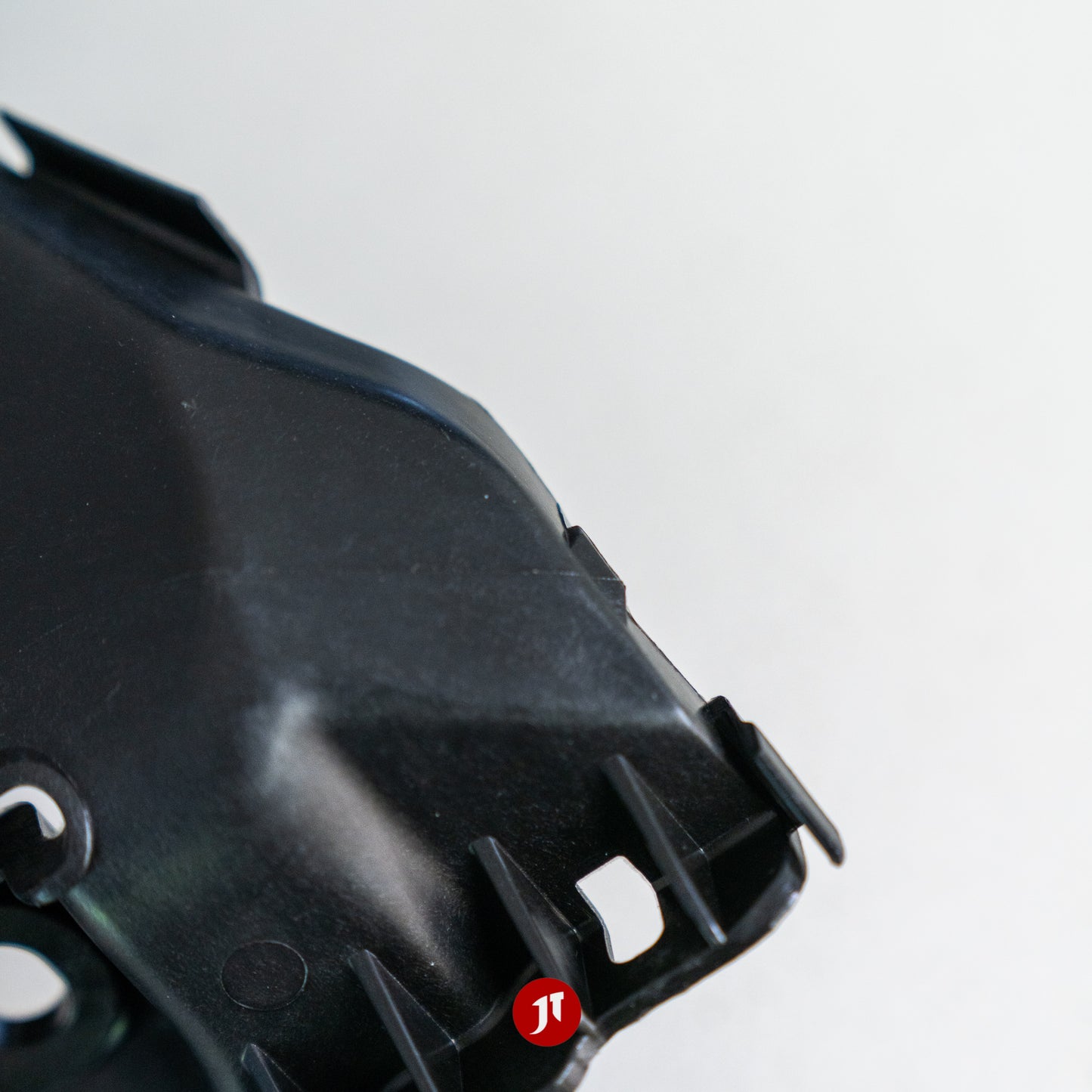 Genuine Subaru Left and Right Front Corner Bracket (57707CA191 and 57707CA181)