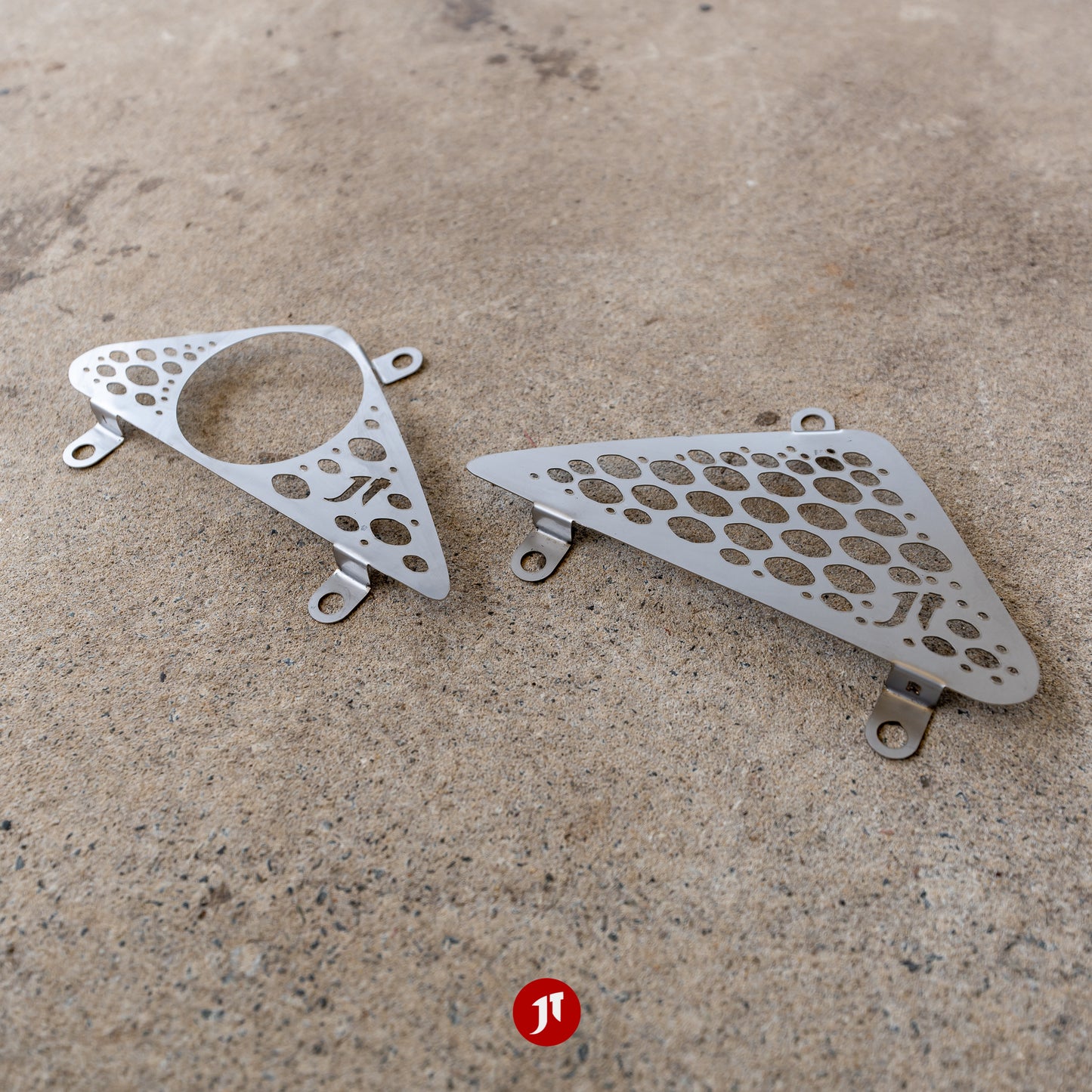 FN2 Civic Exhaust Grilles (Pair)