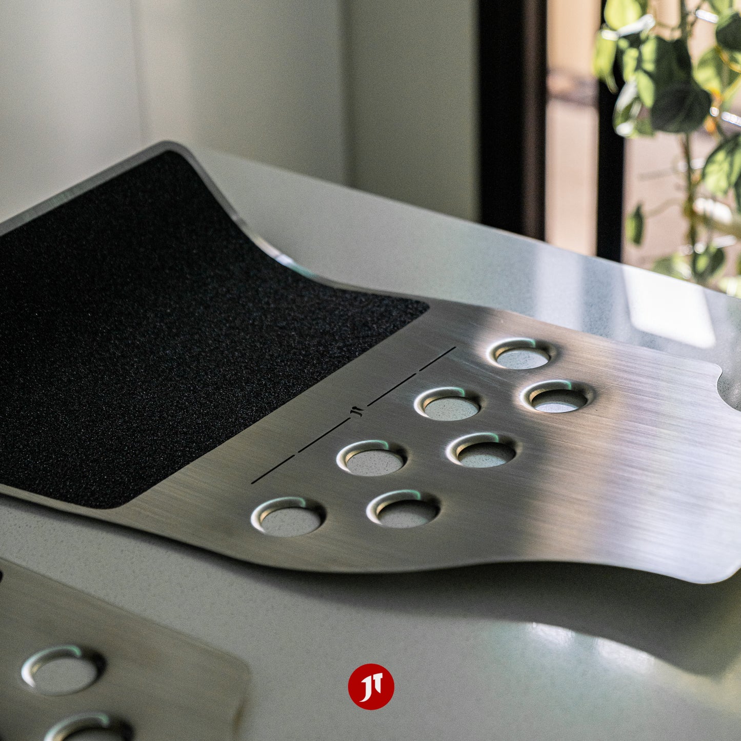 Toyota Chaser JZX100 Floor Plates (RHD)