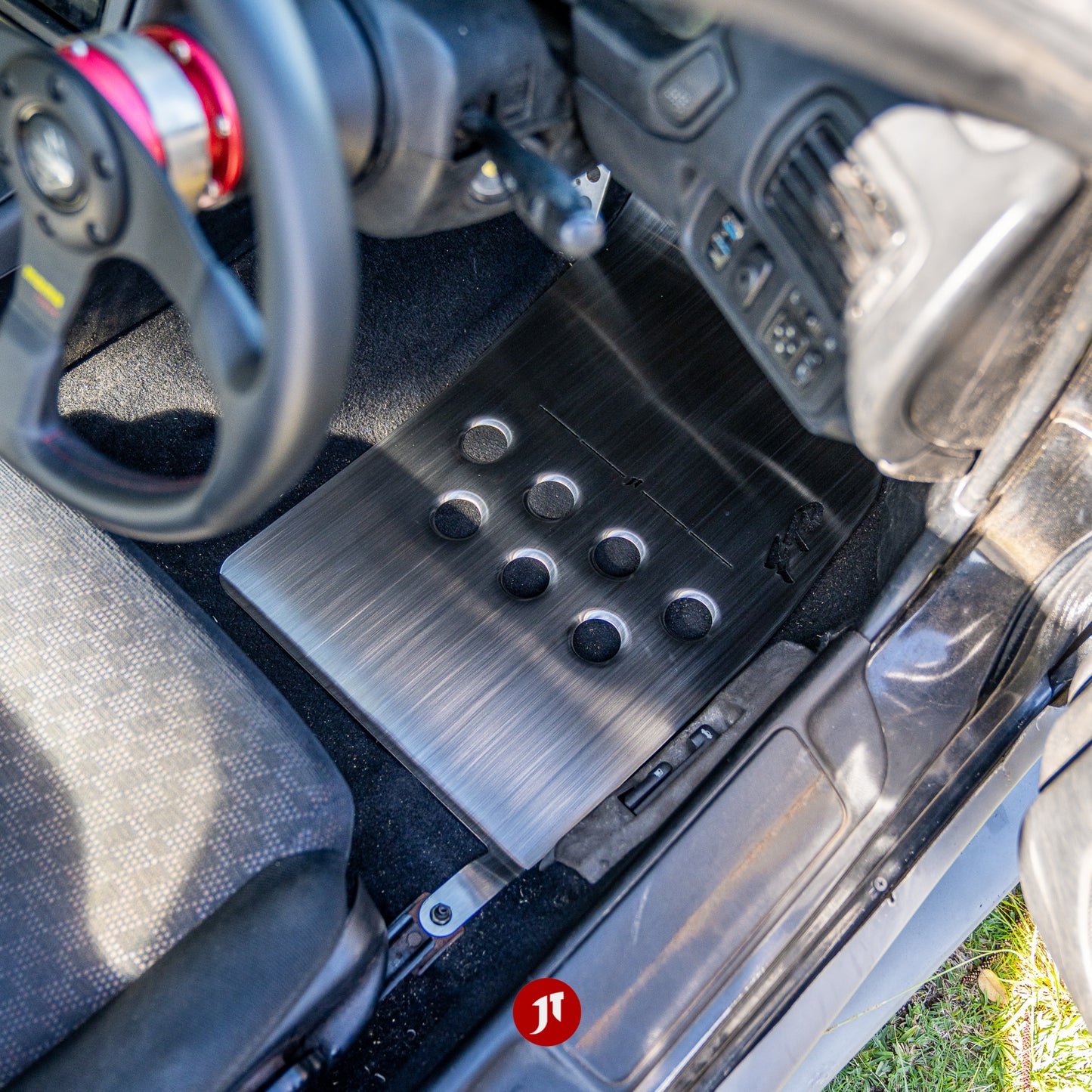 Mitsubishi FTO Floor Plates (RHD)
