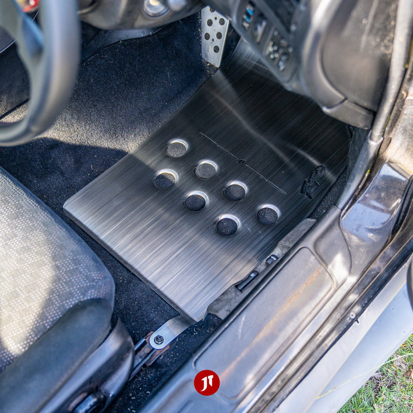 Mitsubishi FTO Floor Plates (RHD)