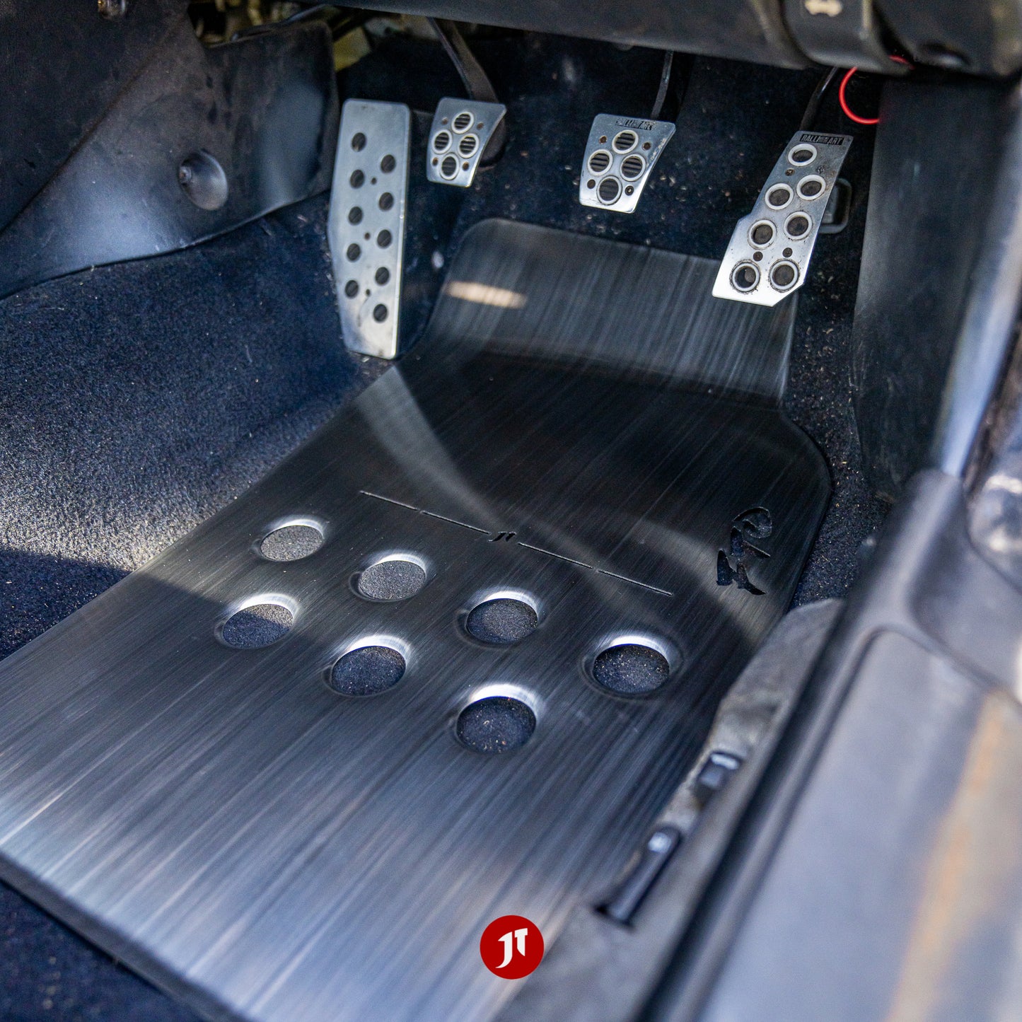 Mitsubishi FTO Floor Plates (RHD)