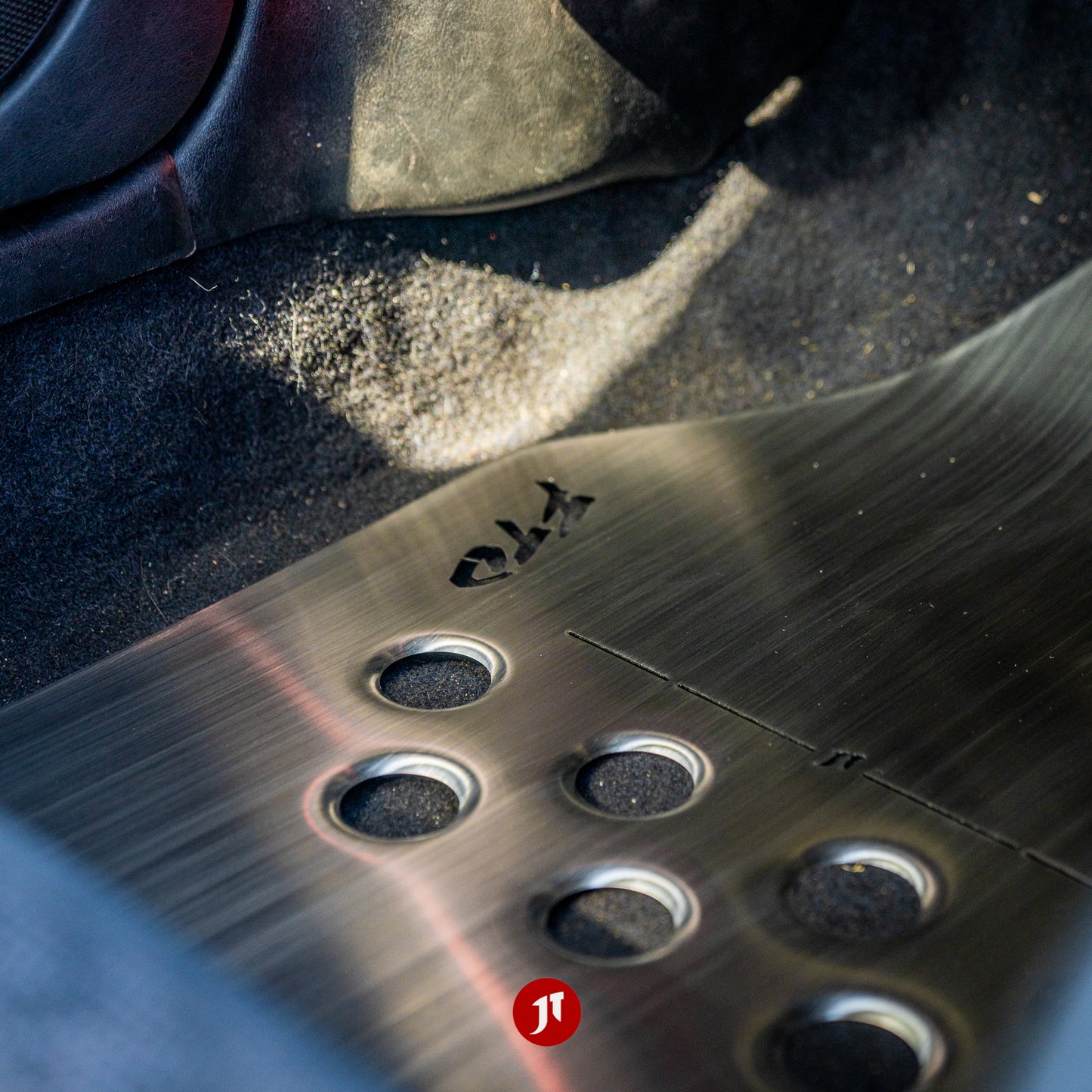 Mitsubishi FTO Floor Plates (RHD)