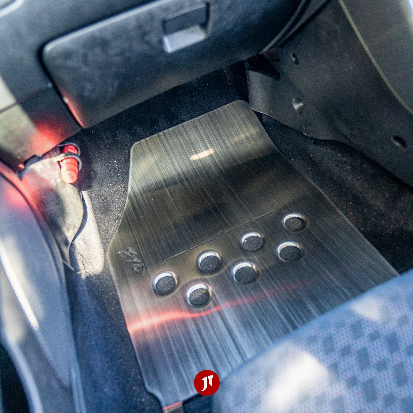 Mitsubishi FTO Floor Plates (RHD)