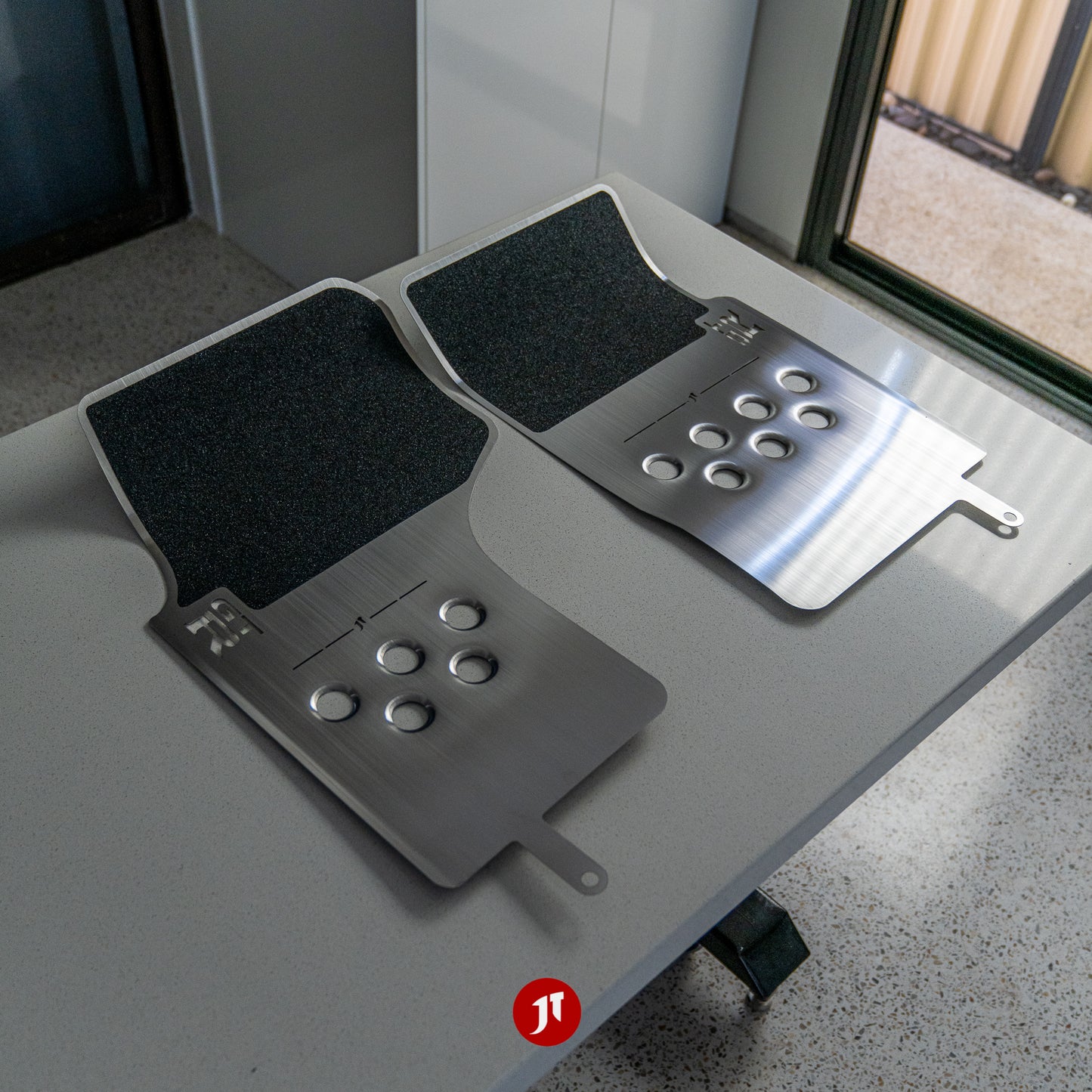 Skyline R32 Floor Plates (RHD)