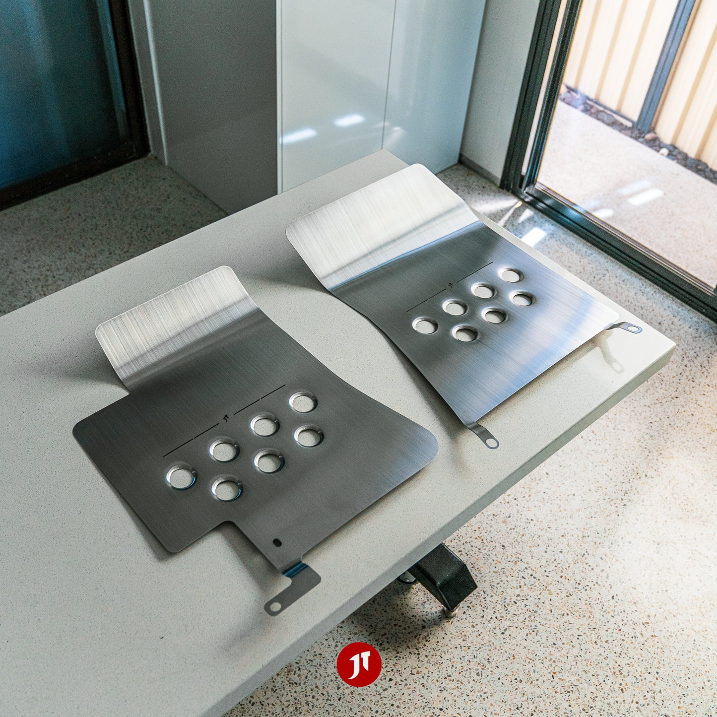 LHD - Lexus IS200/300  (XE10 Gen 1, 1999-2005) Floor Plates