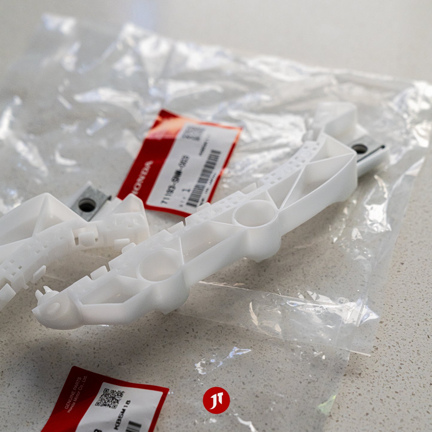 Genuine Honda Civic FD Front Bumper Side Retainer brackets - Pair