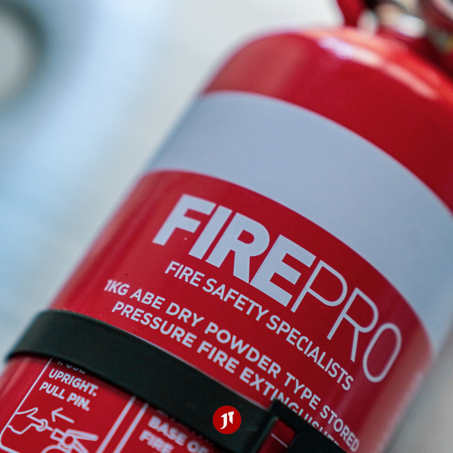 Single Latch Metal Cage for 1kg Fire Extinguisher