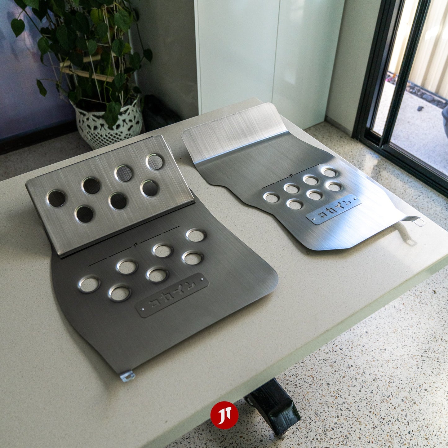 Nissan 350z Floor Plates Set (RHD)